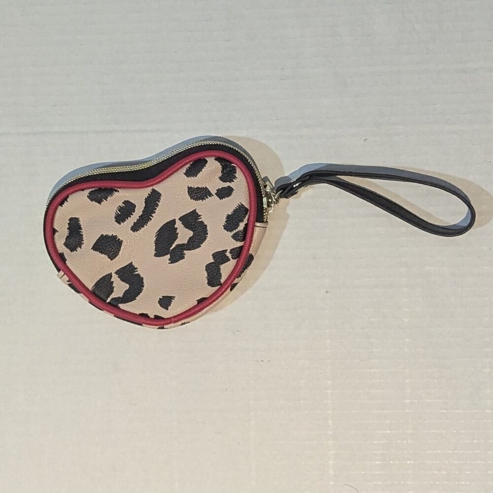 Betsey Johnson Y2K Leopard Tote & Heart Wristlet Glam Animal Print Shoulder Bag - Picture 10 of 14
